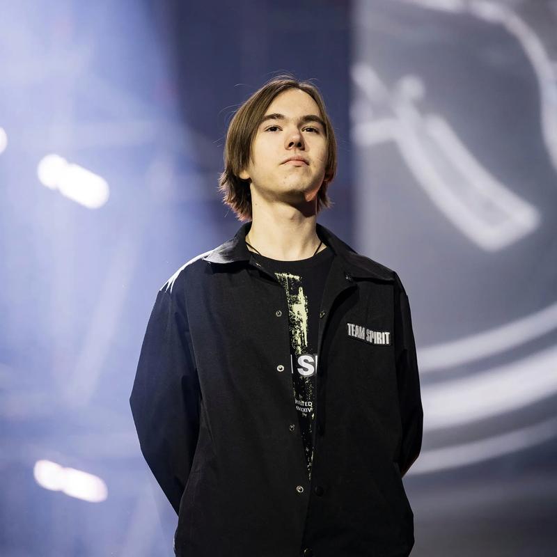 在今日LNG对阵IG的比赛中，Scout使用安妮达成了在LPL的第2500杀，是LPL第4位达成该成就的选手，恭喜Scout！